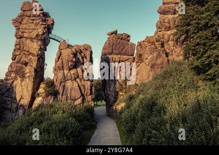 Drohnenansicht der Sandsteinformation Externsteine ​​a Teutoburger Wald Stockfoto