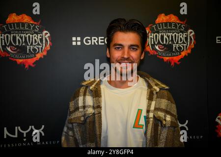 Crawley, Großbritannien. Oktober 2024. VIPs und Prominente beim Tulleys Shocktoberfest Schreckensveranstaltung. Autor: Thomas Faull/Alamy Live News Stockfoto