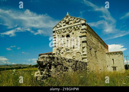 Romanische Kirche San Michele di Salvenero, Ploaghe, Provinz Sassari, Sardinien, Italien Stockfoto