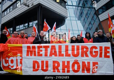 Demonstration der Arbeiter von CGT-Metallurgen im MEDEF-Hauptquartier in Lyon, Frankreich Stockfoto