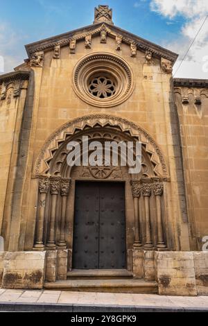 Hinteres Portal des Kreuzgangs, Kloster San Pedro el Viejo, Huesca, Aragon Gemeinde, Spanien. Stockfoto