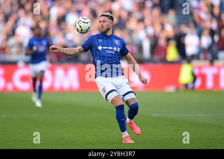 London, Großbritannien. Oktober 2024. Wes Burns aus Ipswich Town während des Spiels West Ham vs Ipswich Town, Premier League im London Stadium Stratford. Dieses Bild ist NUR für REDAKTIONELLE ZWECKE bestimmt. Für jede andere Verwendung ist eine Lizenz von Football DataCo erforderlich. Quelle: MARTIN DALTON/Alamy Live News Stockfoto