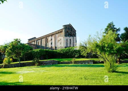 Die Kirche San Nicola im romanischen Stil in Ottana, Sardinien, Italien Stockfoto