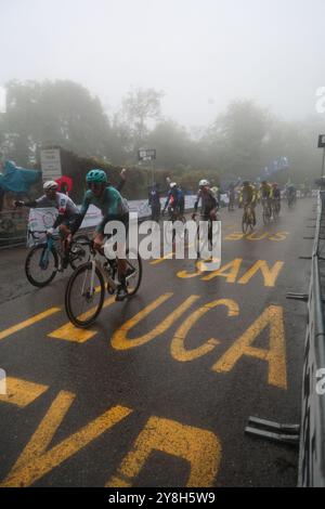 Bologna, Italien. Oktober 2024. Bologna, Italia - Cronaca - 5 Ottobre 2024 - Gara ciclistica Giro dell'Emilia vincitore Tadej Pogacar - (Foto Michele Nucci/LaPresse) News - Bologna, Italien - 05. Oktober 2024 - Gewinner des Giro dell'Emilia-Radrennens Tadej Pogacar - (Foto Michele Nucci/LaPresse) Credit: LaPresse/Alamy Live News Stockfoto