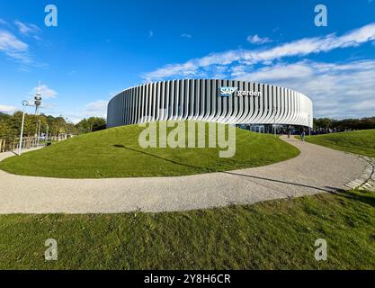 München, Deutschland. Oktober 2024. Die neue SAP Garden Multifunktionsarena vor dem Penny DEL Match EHC RB MÜNCHEN - GRIZZLYS WOLFSBURG 7-4 im SAP Garden in München, 2. Oktober 2024. Saison 2024/2025, Spieltag 5, Fotograf: ddp Images/STAR-Images Credit: ddp Media GmbH/Alamy Live News Stockfoto