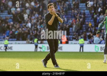 Leicester, Großbritannien. Oktober 2024. AFC Bournemouth Trainer Andoni Iraola nach dem Spiel Leicester City FC gegen Bournemouth FC English Premier League im King Power Stadium, Leicester, England, Großbritannien am 5. Oktober 2024 Credit: Every Second Media/Alamy Live News Stockfoto