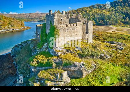 Castle Tioram Loch Moidart Lochaber Schottland die Ruinen auf der Gezeiteninsel Eilean Tioram im Spätsommer Stockfoto