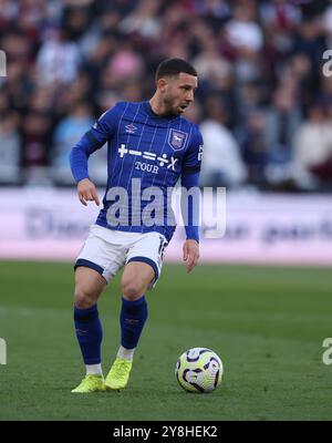 London, Großbritannien. Oktober 2024. Conor Chaplin (IT) beim Spiel West Ham United gegen Ipswich Town EPL am 5. Oktober 2024 im London Stadium, London, UK. Quelle: Paul Marriott/Alamy Live News Stockfoto