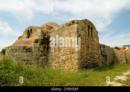 Frühchristliche Kirche San Giovanni di Sinis im romanischen Stil, Halbinsel Sinis, Oristano, Sardinien, Italien Stockfoto