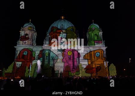 Berlin, Deutschland. Oktober 2024. 20. Festival of Lights - Berlin 2024 (Foto: Beata Siewicz/Pacific Press) Credit: Pacific Press Media Production Corp./Alamy Live News Stockfoto