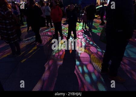 Berlin, Berlin, Deutschland. Oktober 2024. 20. Festival of Lights - Berlin 2024 (Foto: © Beata Siewicz/Pacific Press via ZUMA Press Wire) NUR REDAKTIONELLE VERWENDUNG! Nicht für kommerzielle ZWECKE! Stockfoto