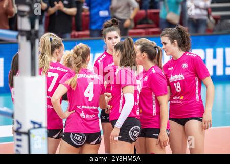 Stuttgart, Deutschland. Oktober 2024. GER, Allianz MTV Stuttgart vs. VC Wiesbaden Volleyball Bundesliga, VBL, Spielzeit 2024/2025, 05.10.2024 Foto: Eibner/Sandy Dinkelacker Credit: dpa/Alamy Live News Stockfoto