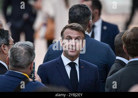 Paris, Frankreich. Oktober 2024. Der französische Präsident Emmanuel Macron kommt zu einer Pressekonferenz am Ende des XIX. Francophonie-Gipfels am 5. Oktober 2024 im Grand Palais in Paris. Foto: Firas Abdullah/ABACAPRESS. COM Credit: Abaca Press/Alamy Live News Stockfoto