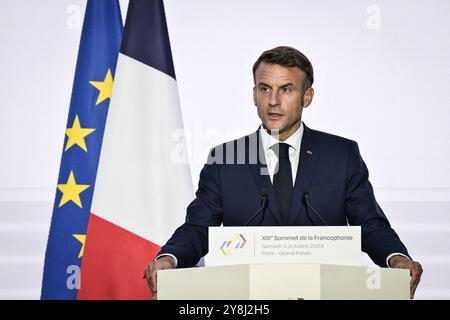 Paris, Frankreich. Oktober 2024. Der französische Präsident Emmanuel Macron spricht während einer Pressekonferenz am Ende des XIX. Francophonie-Gipfels am 5. Oktober 2024 im Grand Palais in Paris. Foto: Firas Abdullah/ABACAPRESS. COM Credit: Abaca Press/Alamy Live News Stockfoto