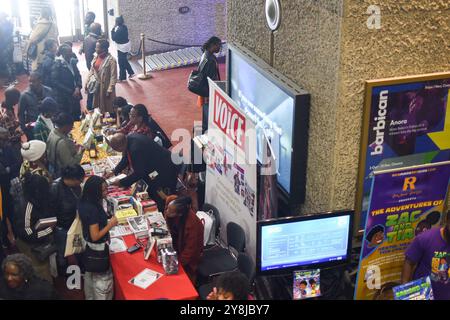 London, Großbritannien. Oktober 2024. Das Black British Book Festival wurde zum ersten Mal im Barbican veranstaltet. Das Festival ist eine Feier der schwarzen britischen Autoren, Geschichten und Kultur. Der Tag besteht aus Diskussionen und dynamischen Podiumssitzungen mit Möglichkeiten zur Teilnahme an Workshops. Quelle: Kingsley Davis/Alamy Live News Stockfoto