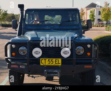 Antiker Land Rover Defender 110. Stockfoto