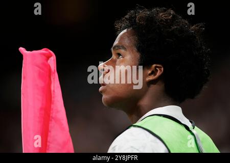 Madrid, Spanien. Oktober 2024. MADRID, SPANIEN - 5. Oktober: Endrick von Real Madrid während des Spiels der La Liga 2024/25 zwischen Real Madrid und Villarreal im Santiago Bernabeu Stadion. Guillermo Martinez/Alamy Live News Stockfoto