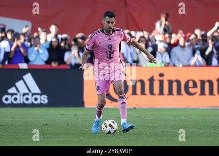 Toronto, Kanada. Oktober 2024. Toronto, Ontario, Kanada, 5. Oktober 2024, Inter Miami Mittelfeldspieler Sergio Busquets Platz 5 beim Major League Soccer Spiel zwischen Toronto FC und Inter Miami im BMO Field. (Foto: Indrawan Kumala/SIPA USA) Credit: SIPA USA/Alamy Live News Stockfoto