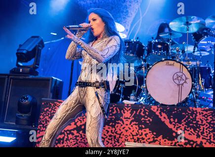 Arch Enemy (Alissa White-Gluz) trat live in der Birmingham O2 Academy am 5. Oktober 2024 auf Stockfoto