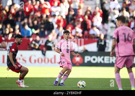 Toronto, Kanada. Oktober 2024. Noah Allen #32 von Inter Miami CF spielt den Ball während der ersten Hälfte eines MLS-Fußballspiels in Toronto am Samstag, den 5. Oktober 2024. (Foto: Michael Chisholm/SIPA USA) Credit: SIPA USA/Alamy Live News Stockfoto