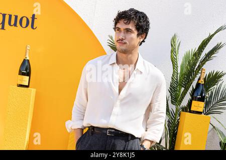 Los Angeles, USA. Oktober 2024. Charles Melton besucht am 5. Oktober 2024 den Veuve Clicquot Polo Classic im will Rogers State Historic Park in Los Angeles, KALIFORNIEN. (Foto: Corine Solberg/SIPA USA) Credit: SIPA USA/Alamy Live News Stockfoto