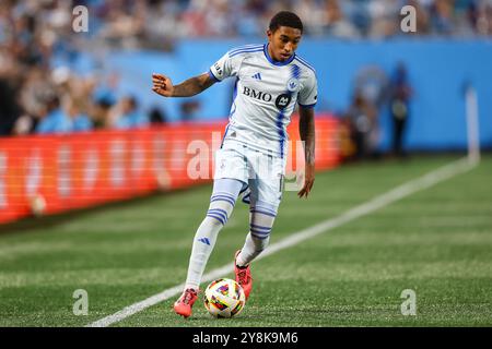 Charlotte, North Carolina, USA. Oktober 2024. CF Montréal Mittelfeldspieler JAHKEELE MARSHALL-RUTTY (11) dribbelt den Ball während der ersten Hälfte des Spiels Charlotte FC gegen CF Montreal MLS im Bank of America Stadium in Charlotte, NC am 5. Oktober 2024. (Kreditbild: © Cory Knowlton/ZUMA Press Wire) NUR REDAKTIONELLE VERWENDUNG! Nicht für kommerzielle ZWECKE! Stockfoto