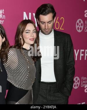 Emma Stone, Dave McCary bei der 62 Premiere von A REAL PAIN, Alice Tully Hall im Lincoln Center, New York, NY, 5. Oktober 2024. Foto: Quoin Pics/Everett Collection Stockfoto