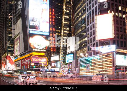 New York City, USA. 14. Mai 2008: Times Square at Night in New York City Stockfoto