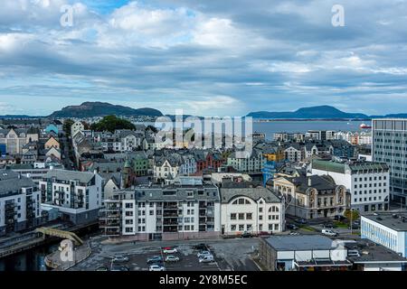 Alesund ist Norwegens größter Fischereihafen am Atlantik. Stockfoto