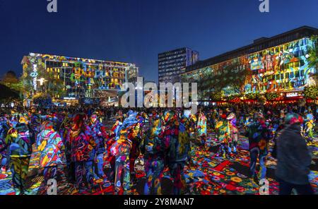 Essen Light Festival, in der Innenstadt, Lichtkunst am Kennedyplatz beleuchtet der Berliner Künstler Daniel Margraf den großen Platz im Stadtzentrum Stockfoto