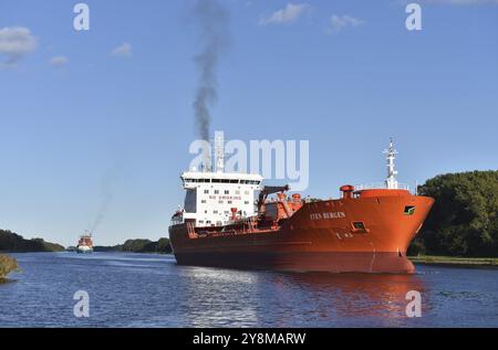 Tanker Sten Bergen Segeln im Kieler Kanal, Kieler Kanal, Schleswig-Holstein, Deutschland, Europa Stockfoto