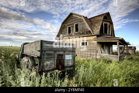 Vintage Bauernhof LKW Saskatchewan Kanada verwittert und alt Stockfoto