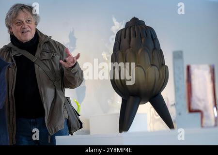 Novy Bor, Tschechische Republik. Oktober 2024. Ausstellung des XV. Internationalen Glassymposiums (IGS) in Novy Bor, Tschechische Republik, 5. Oktober 2024. Quelle: Radek Petrasek/CTK Photo/Alamy Live News Stockfoto