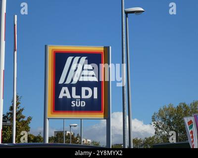 Logo, Schriftzug des Discounter ALDI - SUED *** Logo, Schriftzug des Discounter ALDI SUED Stockfoto