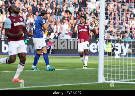 London, Großbritannien. Oktober 2024. West Ham Mittelfeldspieler Mohammed Kudus (14) verpasst eine Chance beim Spiel West Ham United FC gegen Ipswich Town FC English Premier League im London Stadium, London, England, Großbritannien am 5. Oktober 2024 Credit: Every Second Media/Alamy Live News Stockfoto