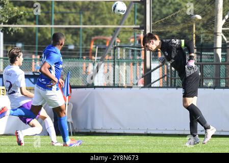 Geel, Belgien. Oktober 2024. Genks Torhüter Mike Penders wurde während eines Fußballspiels zwischen Jong Genk und RSCA Futures am Sonntag, den 6. Oktober 2024 in Geel, am 7. Tag der 2. Liga der Challenger Pro League 2024-2025 1B der belgischen Meisterschaft, in Aktion dargestellt. BELGA FOTO JILL DELSAUX Credit: Belga News Agency/Alamy Live News Stockfoto