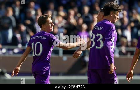 Brüssel, Belgien Oktober 2024. Yari Verschaeren von Anderlecht feiert während eines Fußballspiels zwischen RSC Anderlecht und Standard de Lüttich am Sonntag, den 6. Oktober 2024 in Brüssel, am 10. Tag der Saison 2024-2025 der ersten Liga der „Jupiler Pro League“ der belgischen Meisterschaft. BELGA PHOTO VIRGINIE LEFOUR Credit: Belga News Agency/Alamy Live News Stockfoto