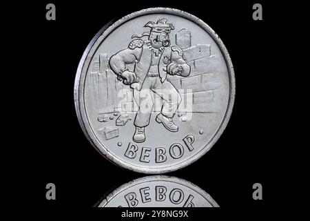 Bad Guy Bebop-Medaille aus der Medaillenkollektion Teenage Mutant Hero Turtles, die in den 1990er Jahren veröffentlicht wurde Stockfoto