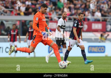 Bologna, Italien. Oktober 2024. Bolognas Torhüter Federico Ravaglia während des italienischen Fußballspiels Enilive Serie A zwischen Bologna f.c. und Parma Calcio im Dall'Ara Stadium, Bologna, Norditalien, Sonntag, 06. Oktober, 2024. Sport - Fußball - (Foto Michele Nucci Credit: LaPresse/Alamy Live News Stockfoto