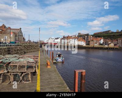 Whitby Harbour und die Swing Bridge Stockfoto