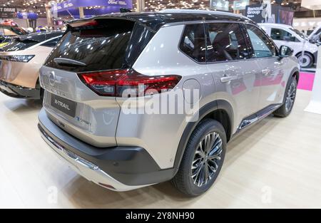 ATHEN, GRIECHENLAND - 5. OKTOBER 2024: Nissan X-Trail e-POWER auf der Auto Athina 2024 Motor Show. Stockfoto