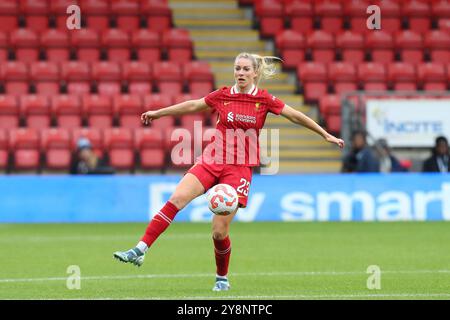 Brisbane Road, London, Großbritannien. Oktober 2024. Frauen Super League Football, Tottenham Hotspur gegen Liverpool; Gemma Bonner of Liverpool Credit: Action Plus Sports/Alamy Live News Stockfoto