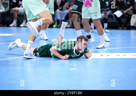 Wetzlar, Deutschland. Oktober 2024. Wetzlar, Deutschland, 6. Oktober 2024: Dominik Mappes ( 7 Wetzlar ) während des Liqui Moly Handball-Bundesliga-Spiels zwischen HSG Wetzlar und Füchse Berlin in der Buderus-Arena in Wetzlar. (Julia Kneissl/SPP) Credit: SPP Sport Press Photo. /Alamy Live News Stockfoto