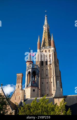 Belgien, Flandern, Brügge, Onze-Lieve Vrouwekerk, Kirche unserer Lieben Frau, Turm Stockfoto