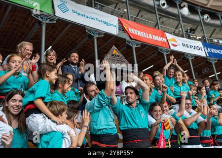 Tarragona, Spanien. Oktober 2024. Die Casteller von Vilafranca gewinnen zum zweiten Mal in Folge den 29. Castells-Wettbewerb von Tarragona. Los Castellers de Vilafranca Ganan el 29&#xba; concurso de castells de Tarragona por segunda vez consecutiva. Im Bild: Castellers de Vilafranca News, Cronaca, Tarragona Spain Sonntag, 6. Oktober 2024 (Foto: Eric Renom/LaPresse) Credit: LaPresse/Alamy Live News Stockfoto