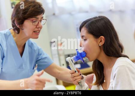 Spirometrie, Pflegezimmer, medizinische Beratung, Ambulanz Lezo, Gipuzkoa, Baskenland, Spanien. Stockfoto