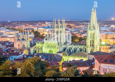 Aus der Vogelperspektive auf Burgos Stadt und die Kathedrale, Jakobsweg, Burgos, Spanien Stockfoto