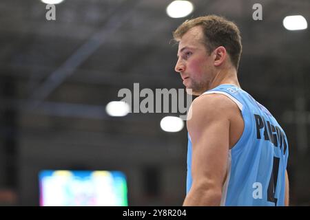 Kevin Pangos von NapoliBaskb&#x9; während NapoliBaskb gegen Pallacanestro Trieste, italienisches Basketball Serie A Spiel in Neapel, Italien, 06. Oktober 2024 Stockfoto