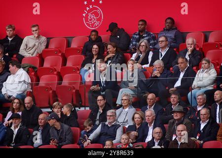 Amsterdam, Niederlande. Oktober 2024. AMSTERDAM, NIEDERLANDE - 6. OKTOBER: Ryan Gravenberch sieht beim niederländischen Eredivisie-Spiel zwischen AFC Ajax und FC Groningen in der Johan Cruijff Arena am 6. Oktober 2024 in Amsterdam, Niederlande (Foto: Orange Pictures/Orange Pictures) Credit: Orange Pics BV/Alamy Live News Stockfoto