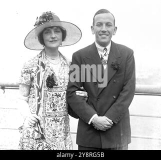 Lillian Braithwaite & Noel Coward. Sir Noël Peirce Coward (1899–1973) englischer Dramatiker, Komponist, Regisseur, Schauspieler und Sänger, Feigling mit Lilian Braithwaite, seinem Co-Star in The Vortex Stockfoto